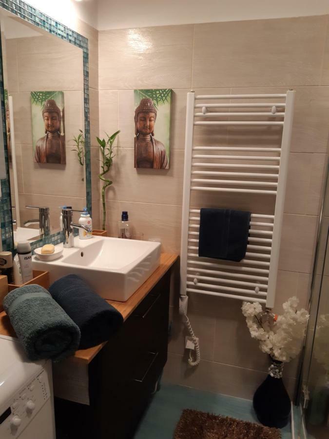 Studio Karma Budapest Luaran gambar